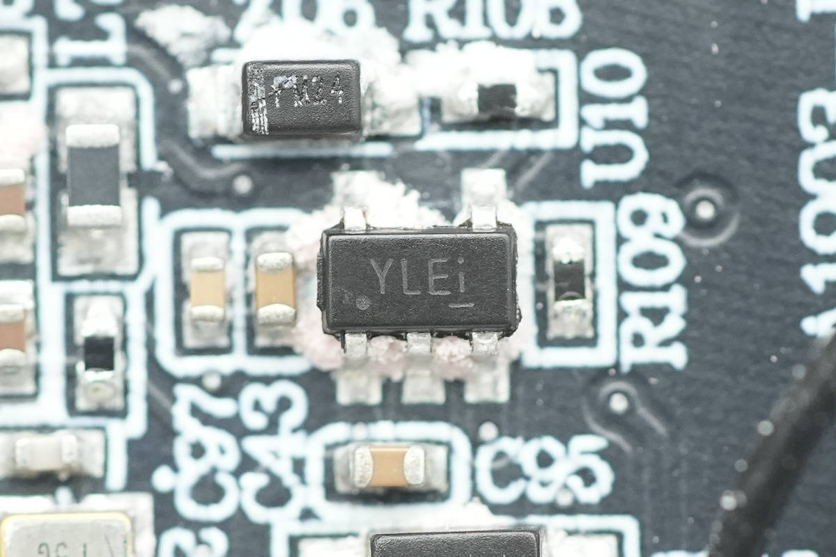 支援APP跨端查詢一鍵管理，安克Prime 150W充電底座拆解