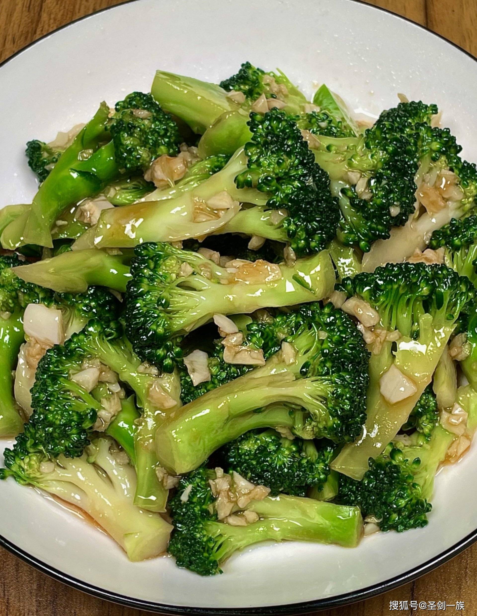 天氣漸冷容易感冒，常吃這8道菜，經過全家人驗證的菜譜