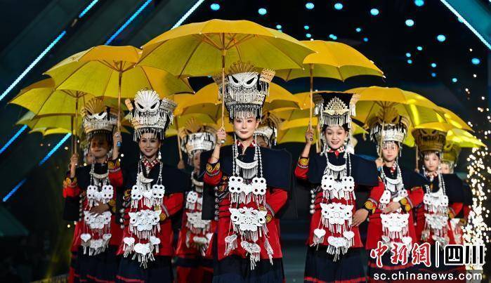 2025大涼山戲劇節“美在布拖·戲劇之夜”在西昌舉行