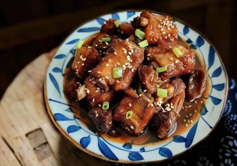 提前收藏！年夜飯巨好吃的排骨做法，酸酸甜甜超級香！