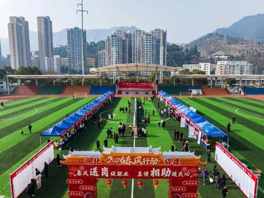 李雲現場指導2026年“春風行動”招聘會